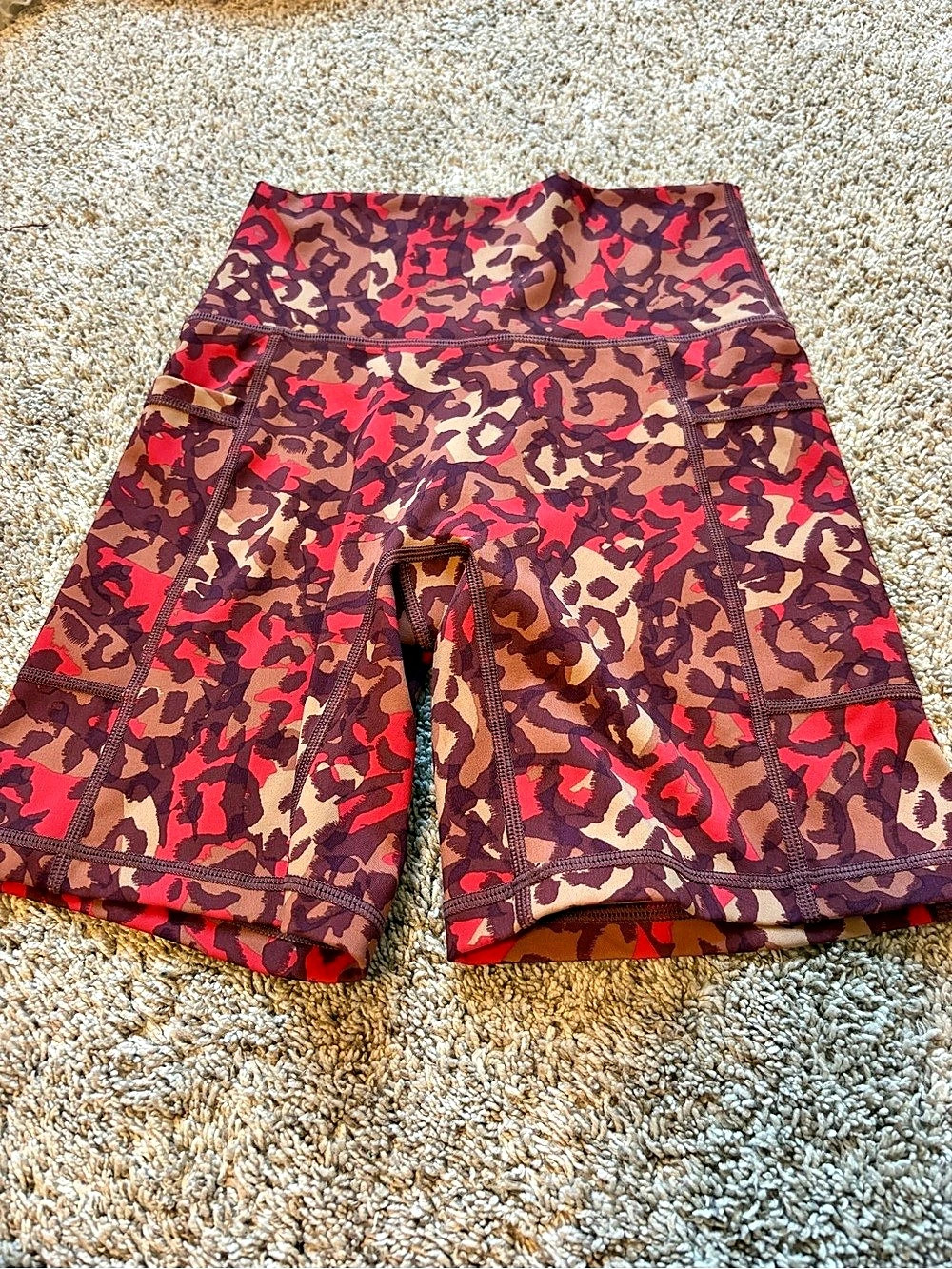 Aerie Offline by Aerie SPLIT SHORT Camo Athletic Shorts in Red & Brown Like New